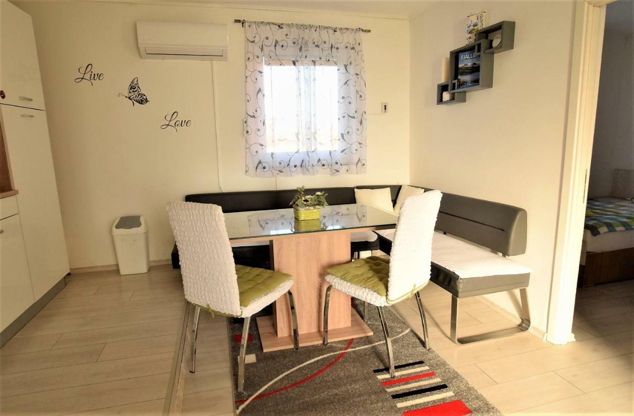 Apartment Gacka Otočac Exteriör bild